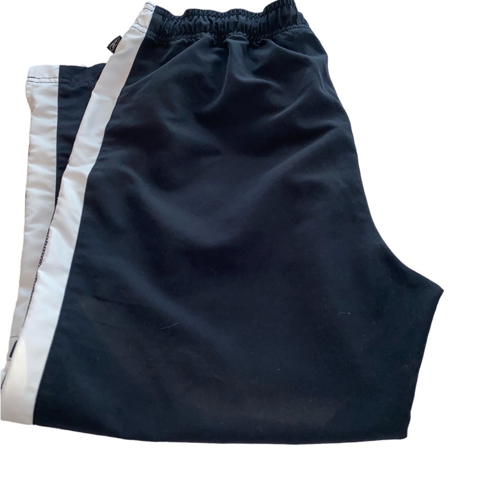 Reebok Capri pants drawstring waist phone pocket stripe down side Size Large